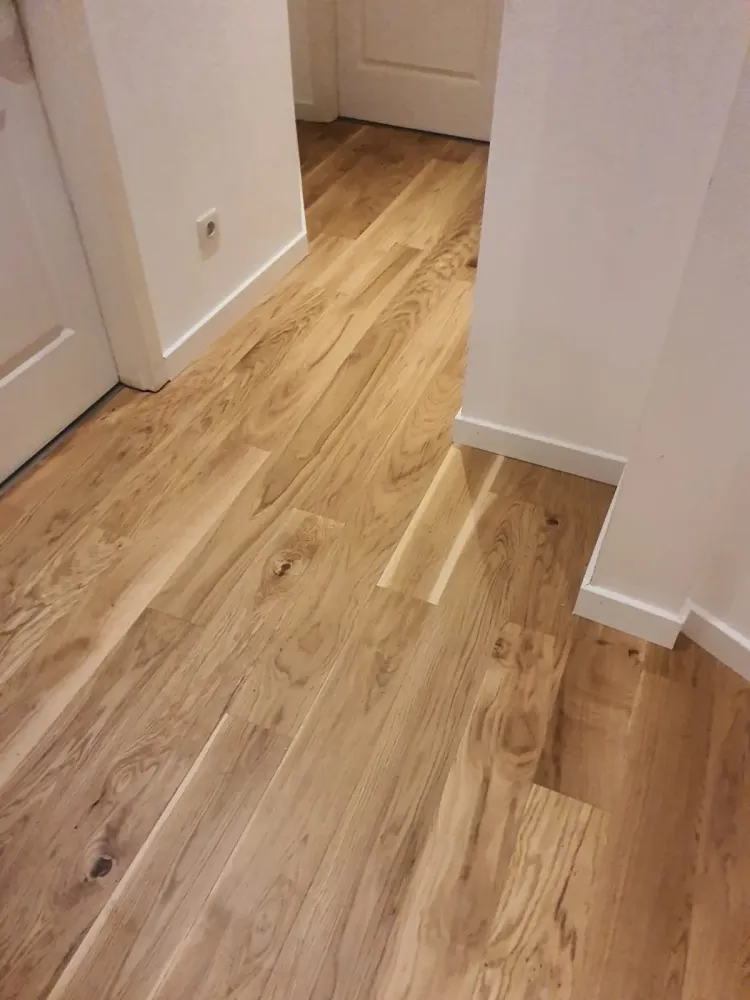 Pose d'un parquet contrecollé (3)