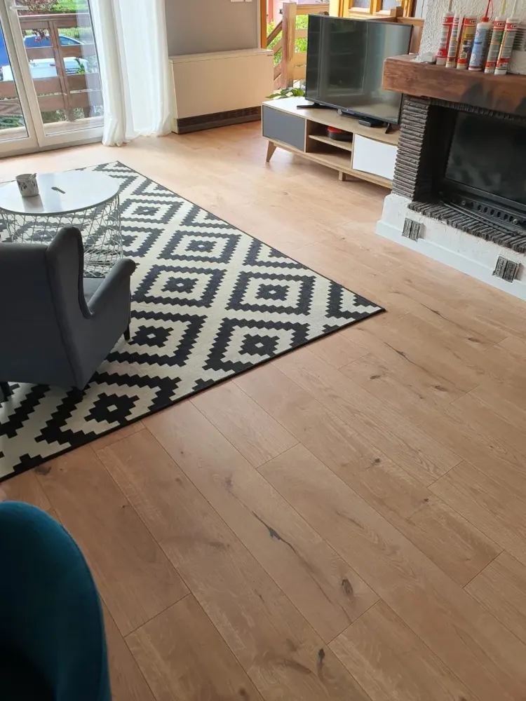 Pose d'un parquet contrecollé (4)