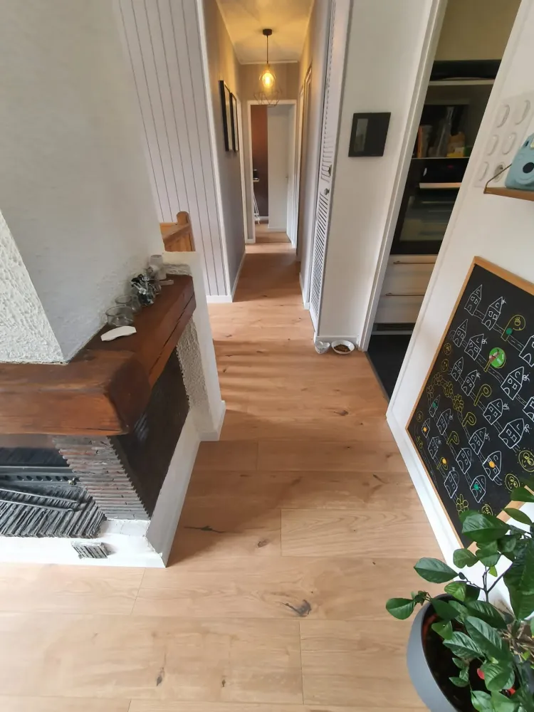 Pose d'un parquet contrecollé à Lampertheim (2webp