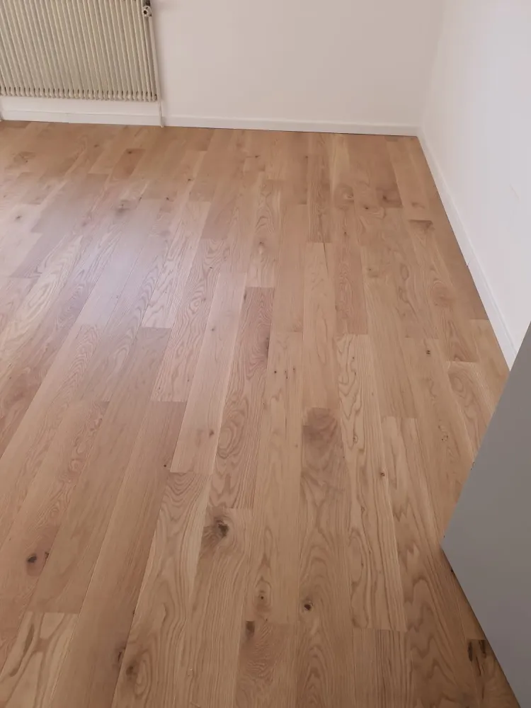 Pose d'un parquet contrecollé à Strasbourg (2webp