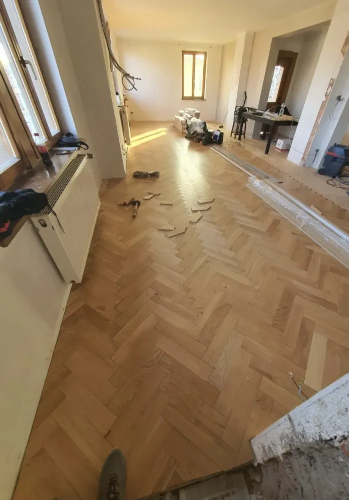Pose d'un parquet bâton rompu à Marienthal (4webp
