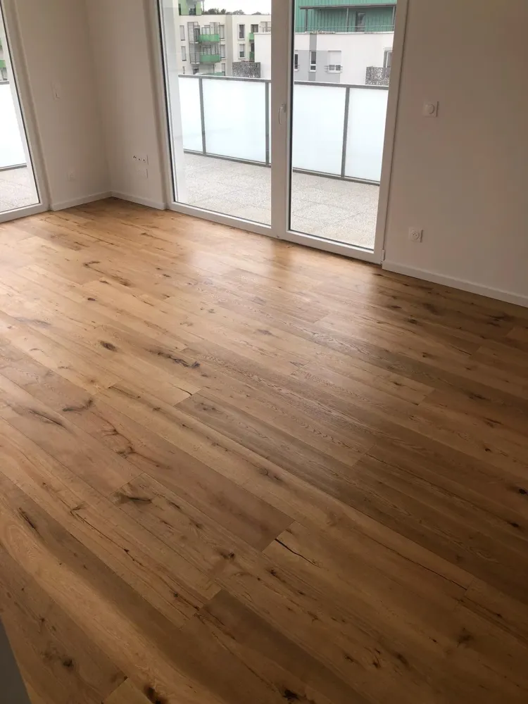 Pose d'un parquet contrecollé cottage naturel