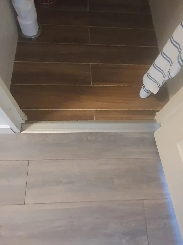 Pose d'un stratifié à Schiltigheim