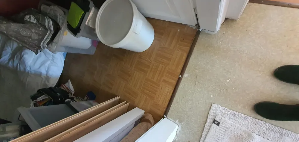 Pose d'un stratifié à Duttlenheim
