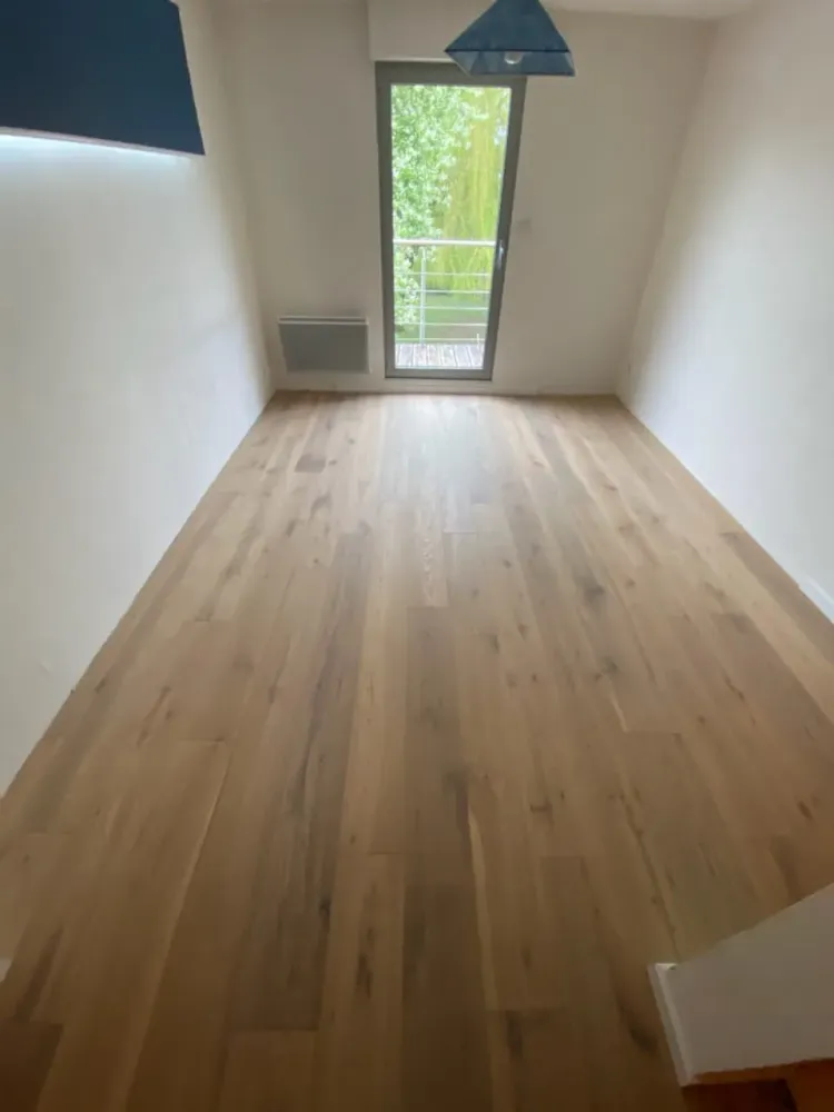 Pose d’un parquet contrecollé