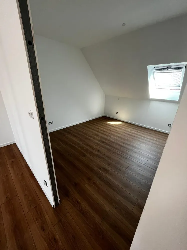 Pose d'un stratifié à Oberschaeffolsheim