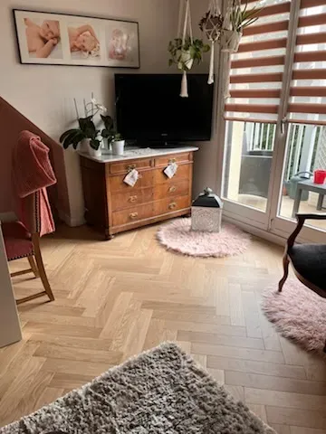 Pose d’un parquet contrecollé à Niederhausbergen webp