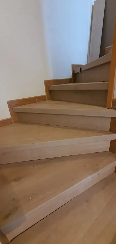 Réalisation d’un habillage d’escalier à Souffelweyersheiwebp