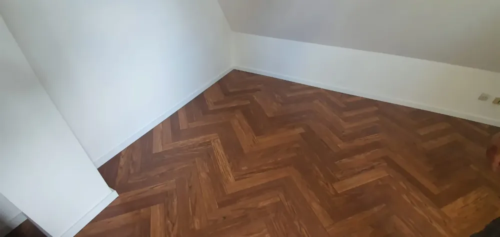 Pose d'un bâton rompu