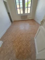 Pose d’un stratifié à Duttlenheim