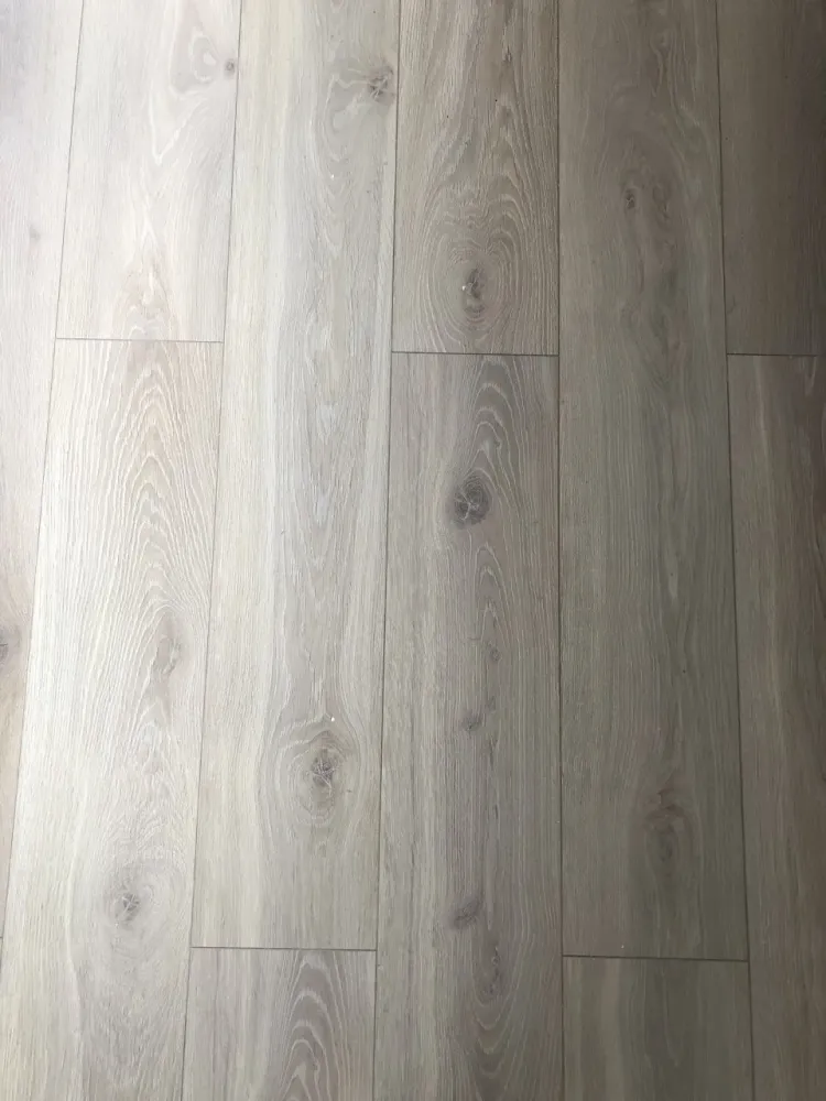 Pose d'un stratifié (15)