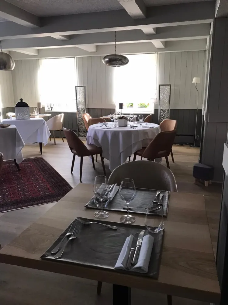 Pose d’un minéral Lamett au restaurant Zimmer à la Wantzenau webp