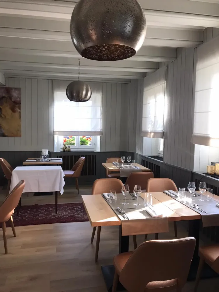 Pose d’un minéral Lamett au restaurant Zimmer à la Wantzenau webp
