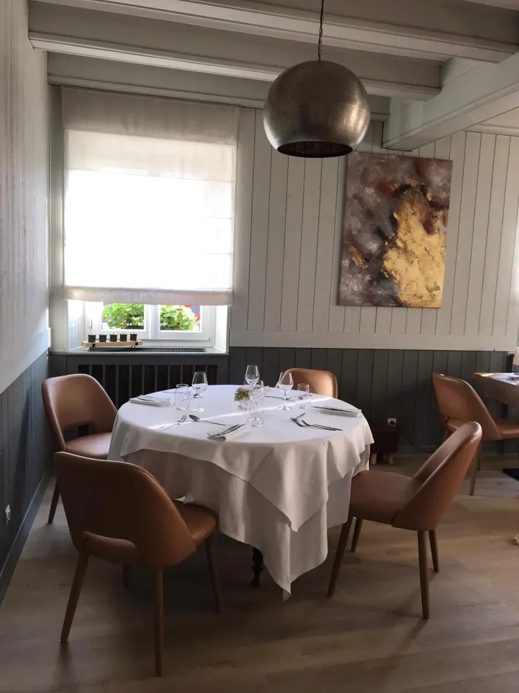 Pose d’un minéral Lamett au restaurant Zimmer à la Wantzenau webp