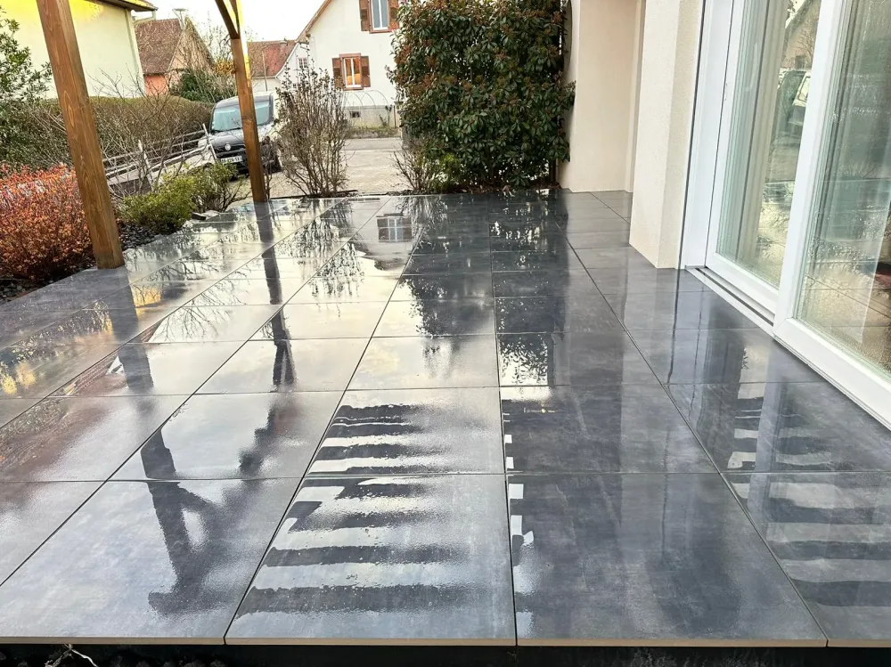 Pose d'une terrasse à Holtzheim