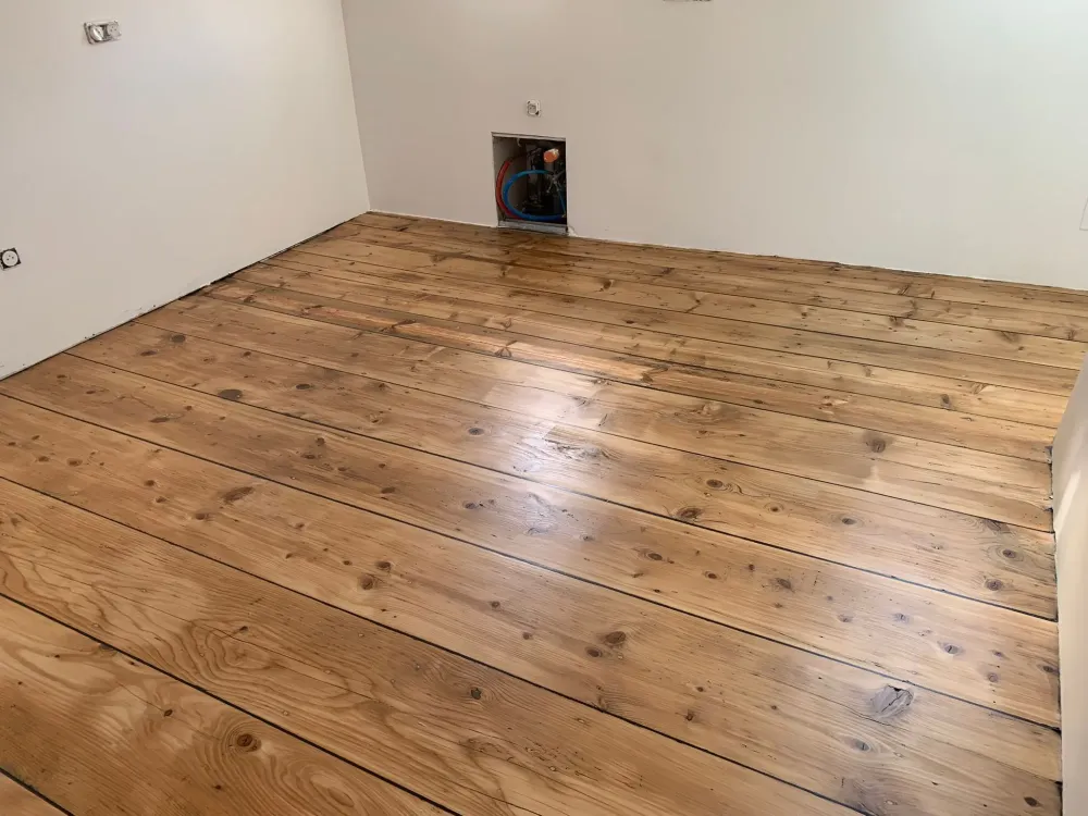 Ponçage d'un parquet à Strasbourg