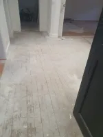 Ponçage d'un ancien parquet à Strasbourg
