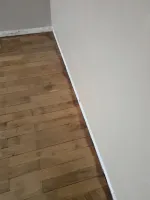 Ponçage d'un parquet & pose de plinthes à Strasbourg