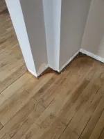 Ponçage d'un parquet & pose de plinthes à Strasbourg