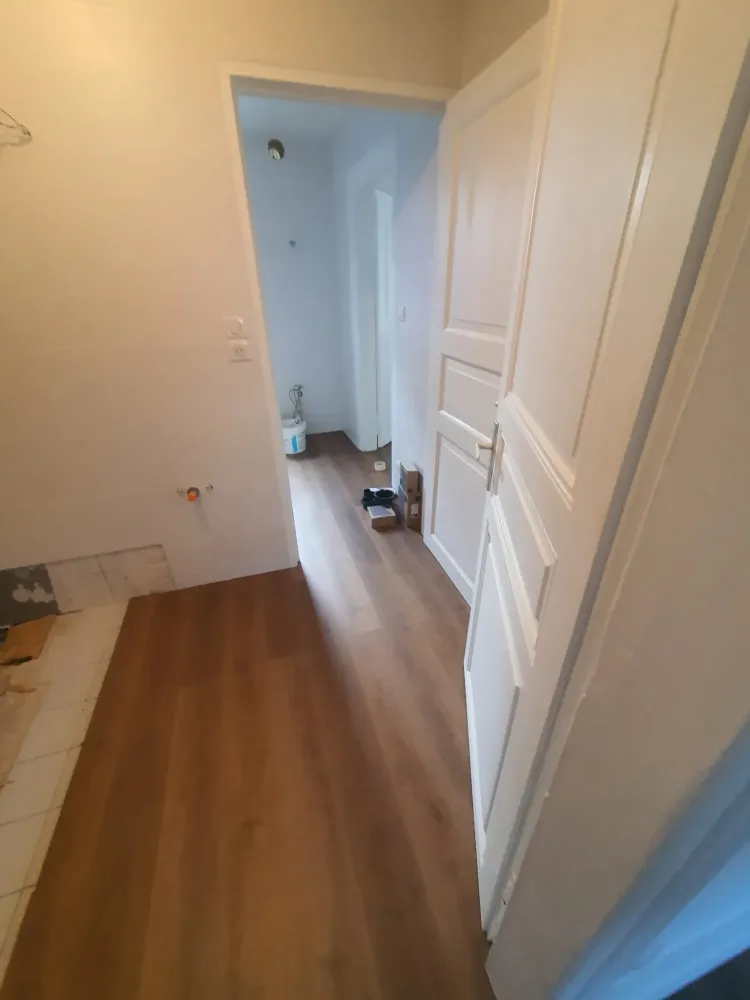 Pose d'un minéral à Haguenau (8webp